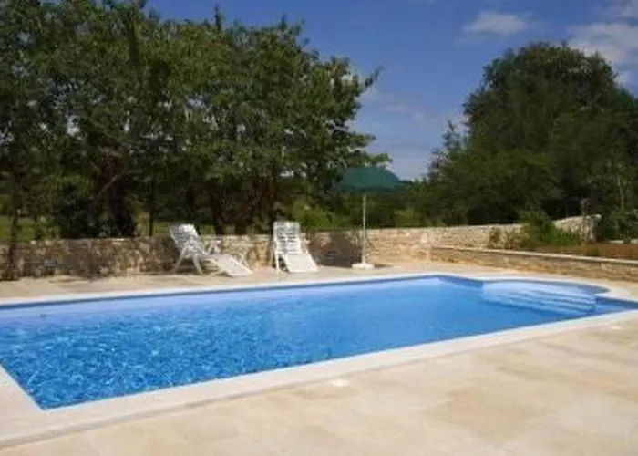 Apartament In Paradiz Mit Barbecue By Interhome *